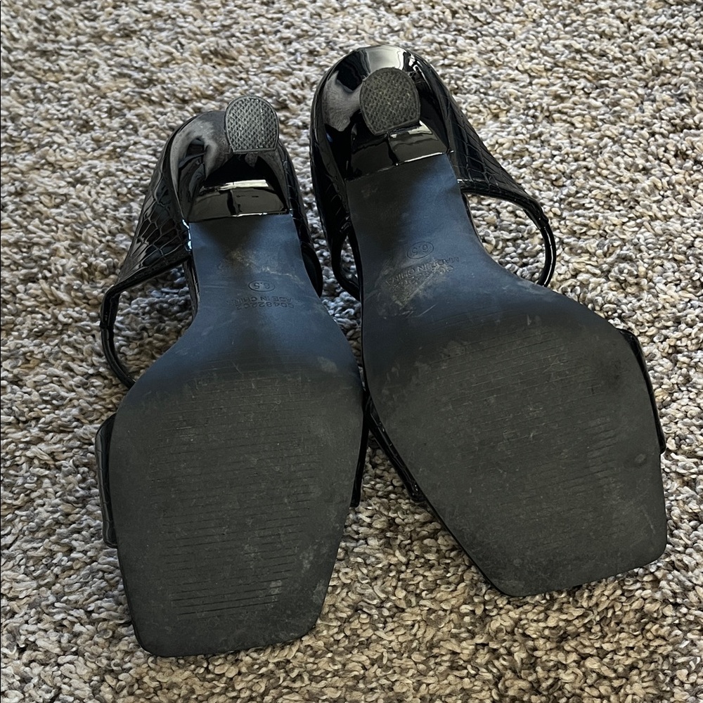 So Me Black Croc-Embossed Square Toe Strappy High Heels - Picture 4 of 6
